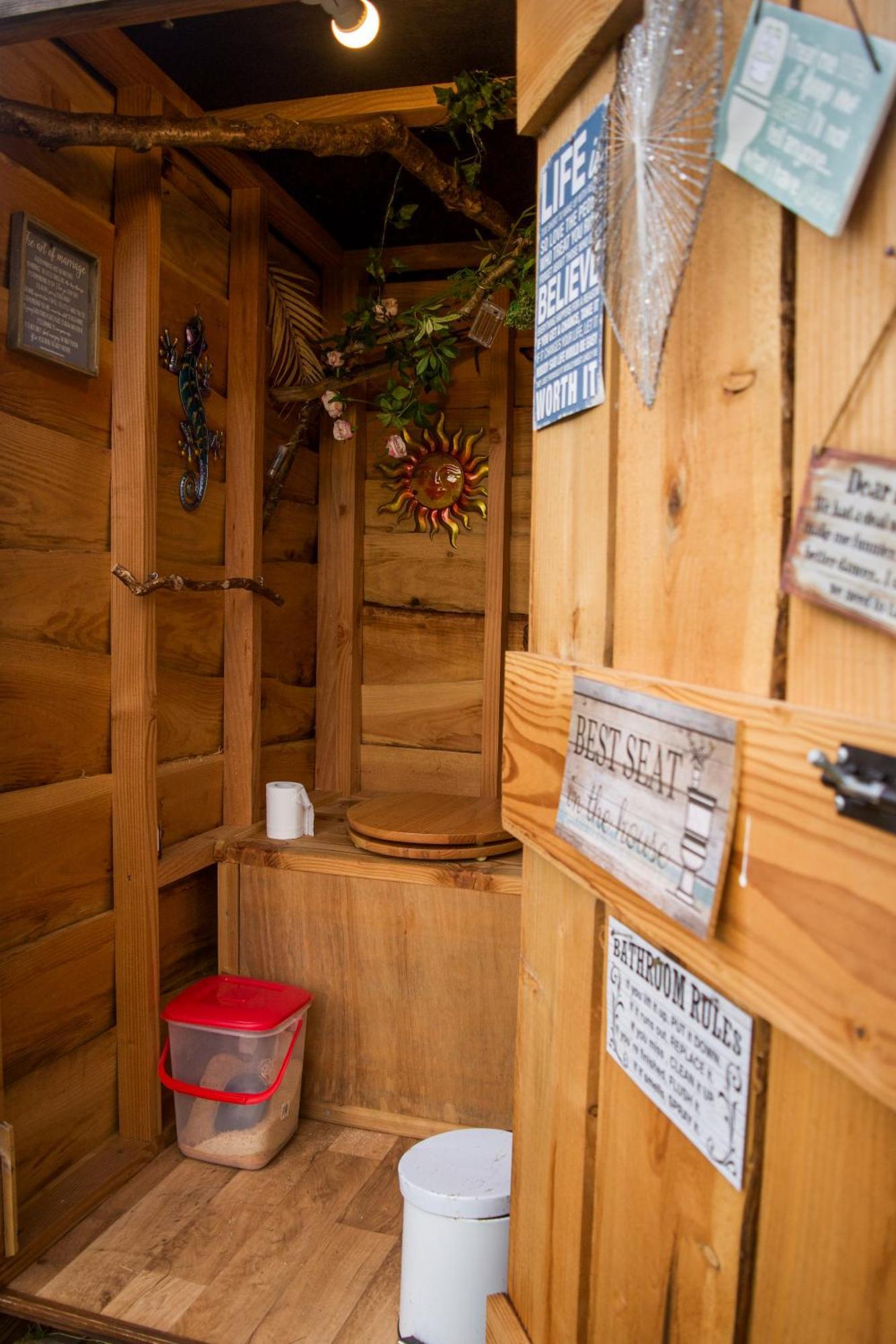 The Follies Glamping Hotel Maidstone Ngoại thất bức ảnh