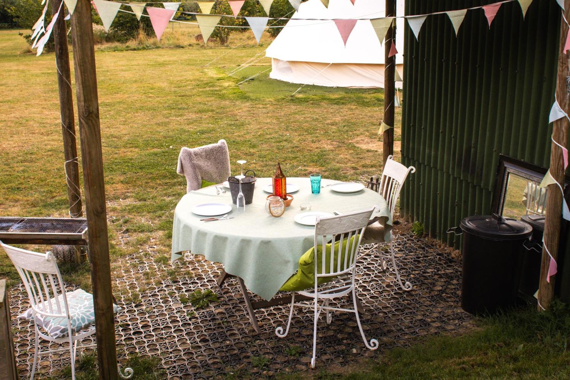 The Follies Glamping Hotel Maidstone Ngoại thất bức ảnh