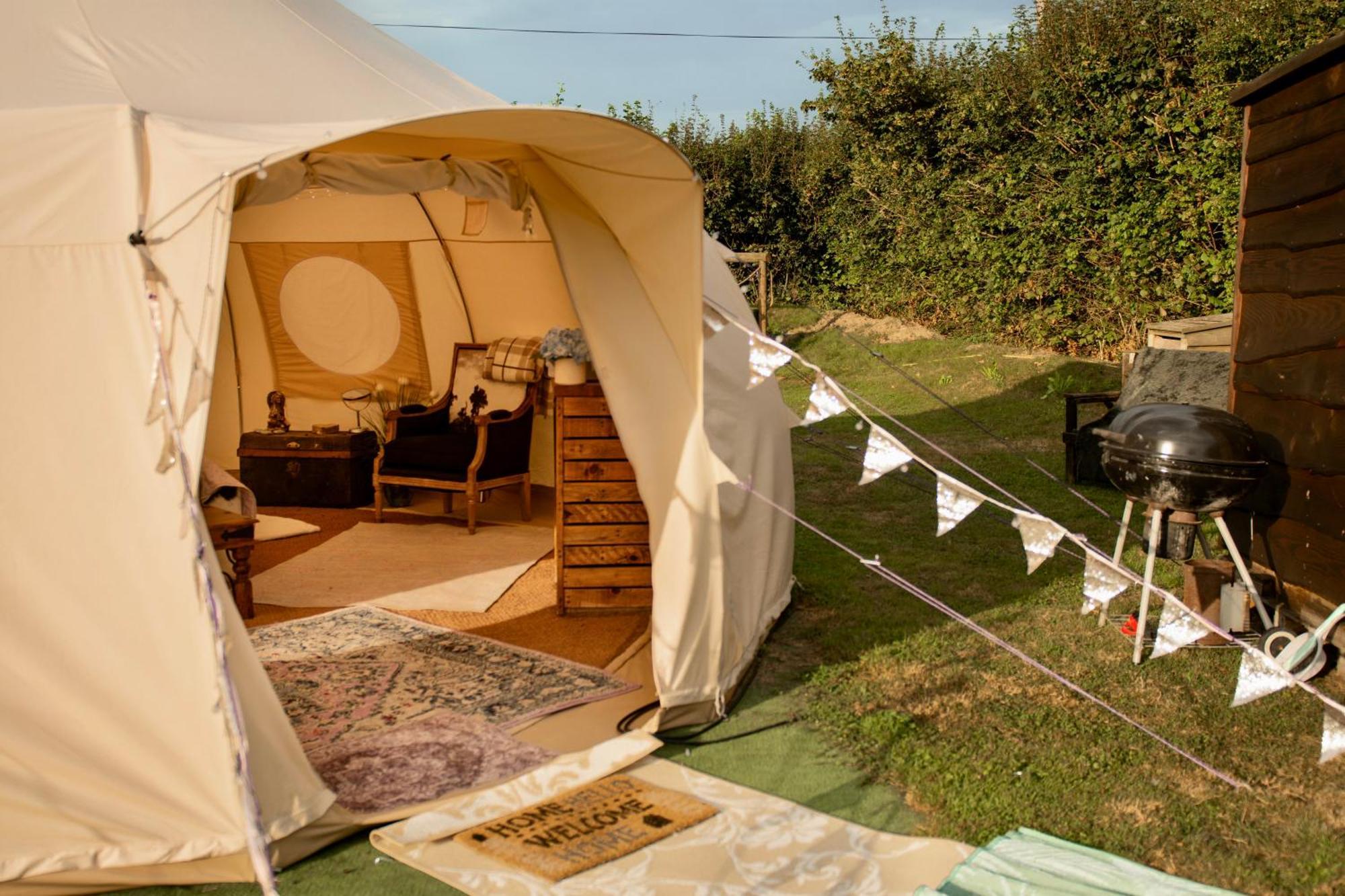 The Follies Glamping Hotel Maidstone Ngoại thất bức ảnh