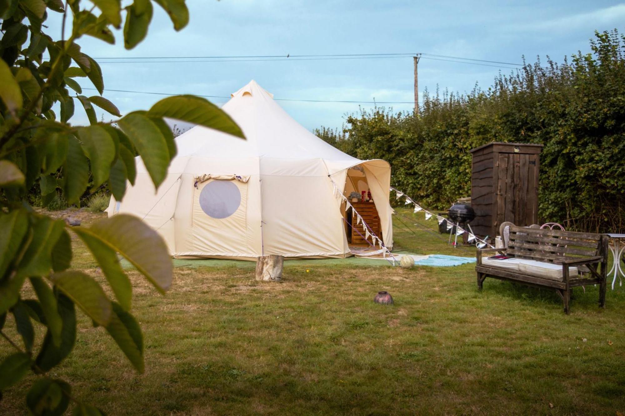 The Follies Glamping Hotel Maidstone Ngoại thất bức ảnh