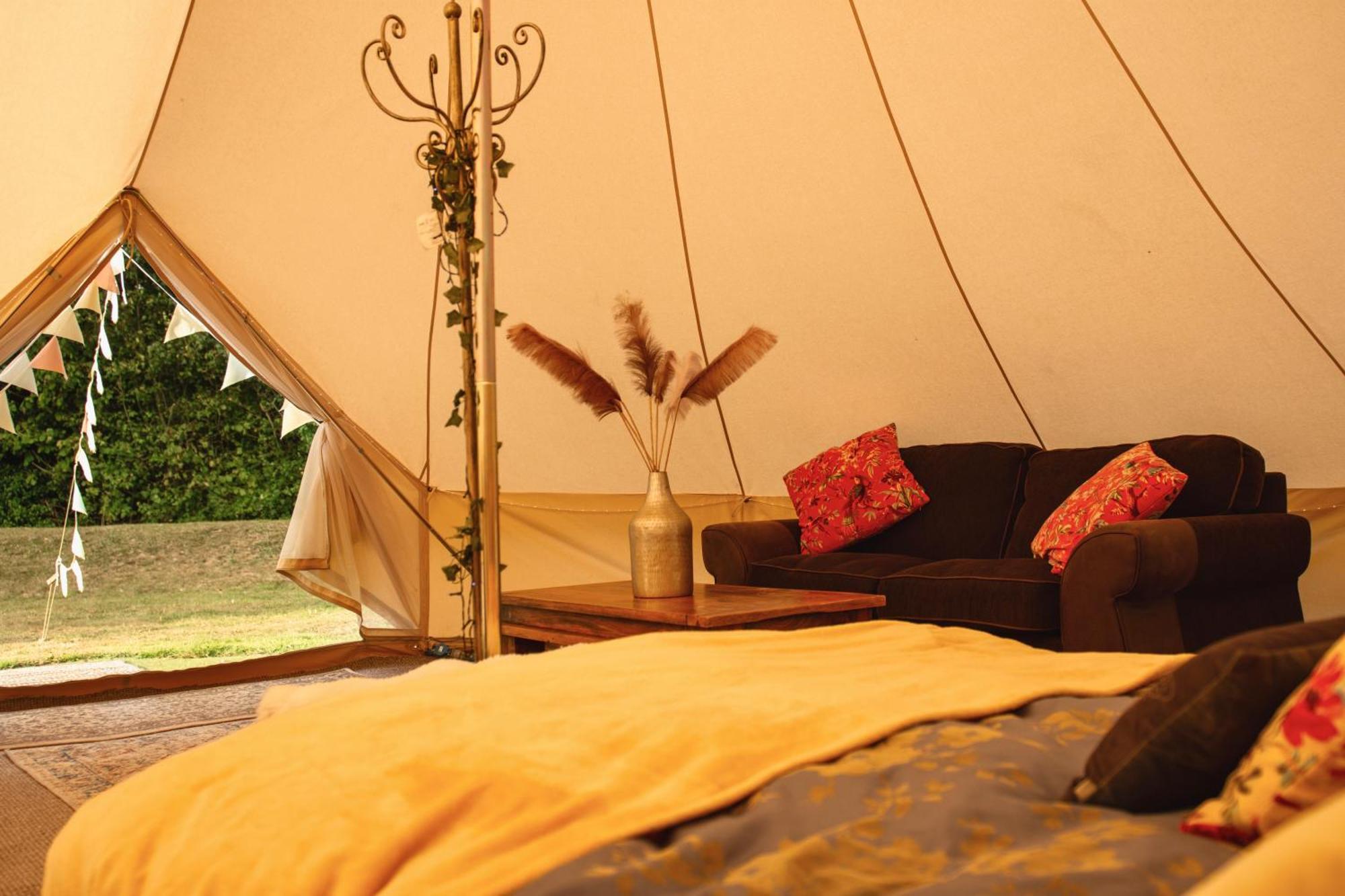 The Follies Glamping Hotel Maidstone Ngoại thất bức ảnh